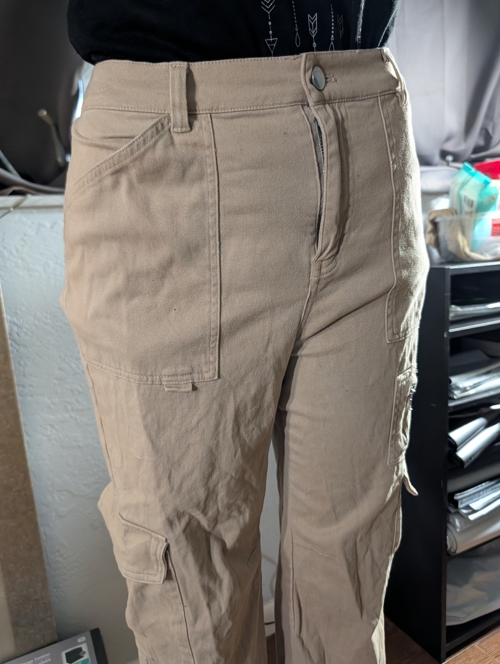 IVIR High Waisted Cargo Pants Y2K-inspired streetwear. Size M - Picture 6 of 8